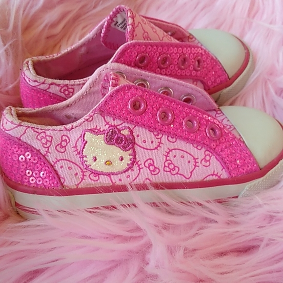 Hello Kitty Sanrio Little Girls Sneakers. Pinks & White. Sz 6M - Picture 10 of 11